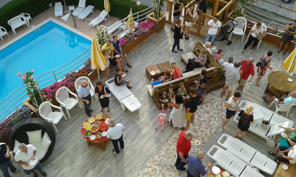Hotel Gardenia Bellaria-Igea Marina Dış mekan fotoğraf