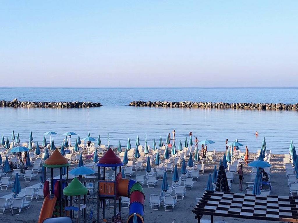Hotel Gardenia Bellaria-Igea Marina Dış mekan fotoğraf